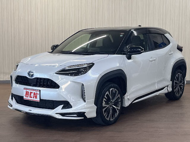 TOYOTA YARIS CROSS