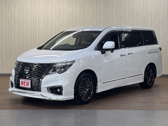 NISSAN ELGRAND