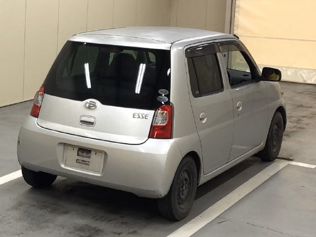 DAIHATSU ESSE