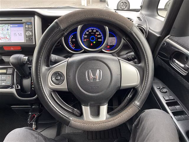HONDA N-BOX+