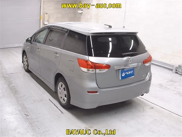 TOYOTA WISH
