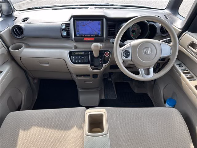 HONDA N-BOX