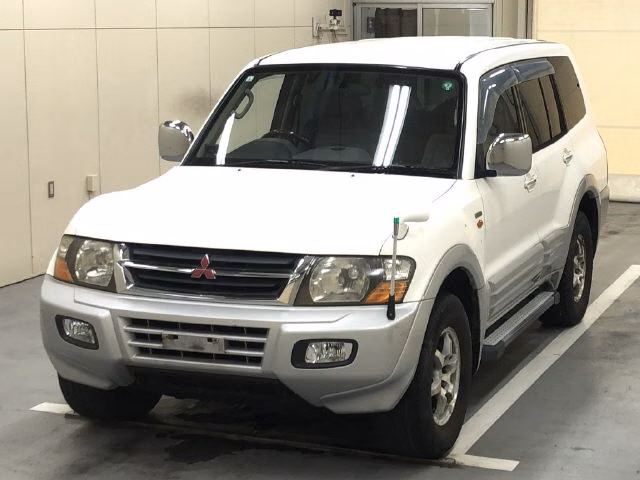 MITSUBISHI PAJERO