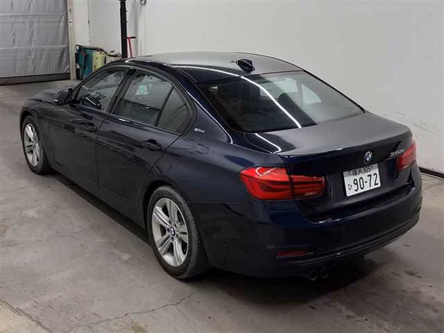 BMW 3-SERIES