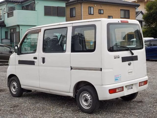 TOYOTA PIXIS VAN