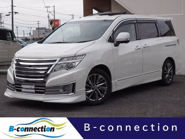 NISSAN ELGRAND