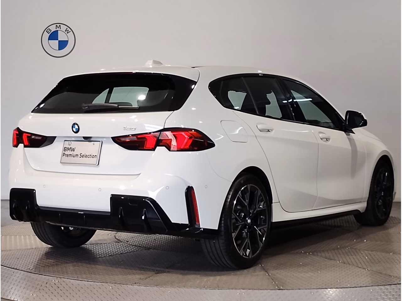 BMW 1-SERIES