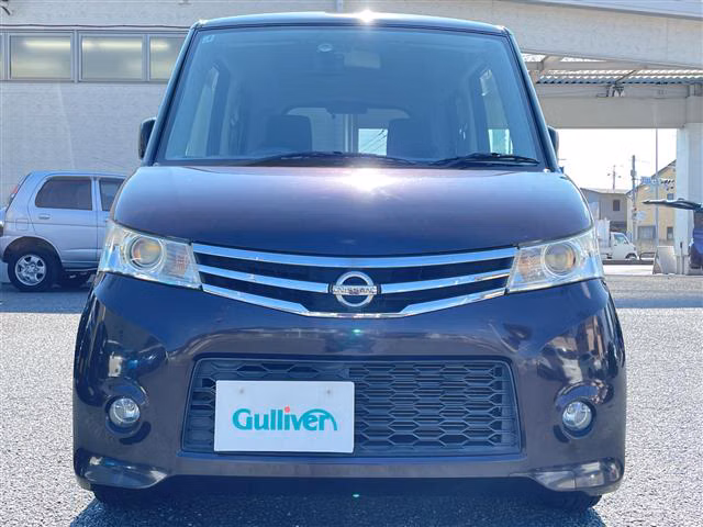 NISSAN ROOX