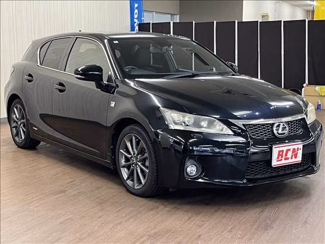 LEXUS CT200H