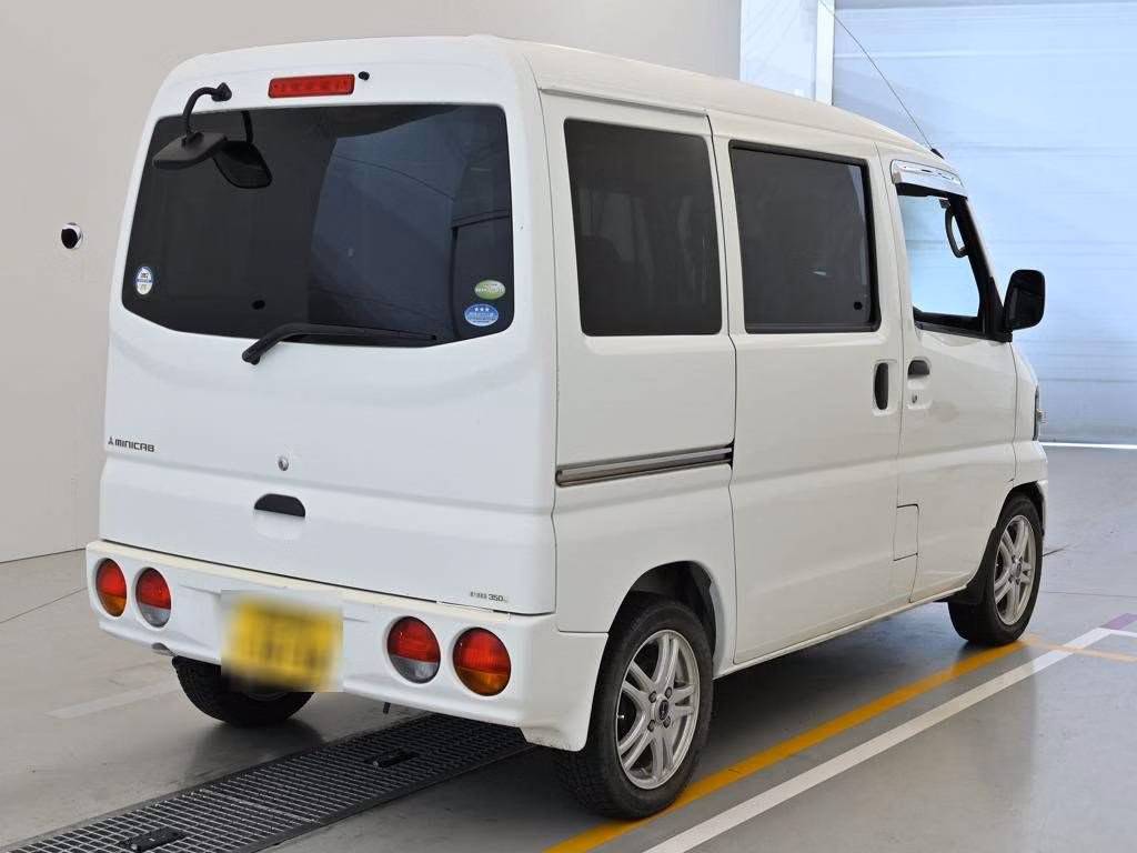 MITSUBISHI MINICAB