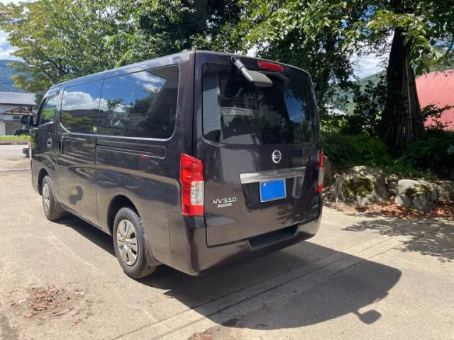 NISSAN NV350 CARAVAN