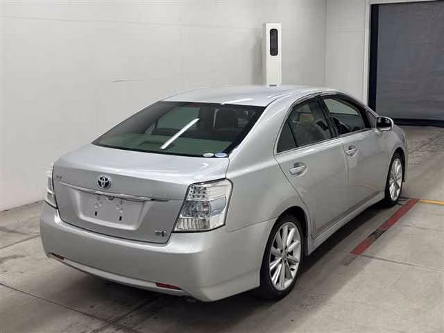 TOYOTA SAI