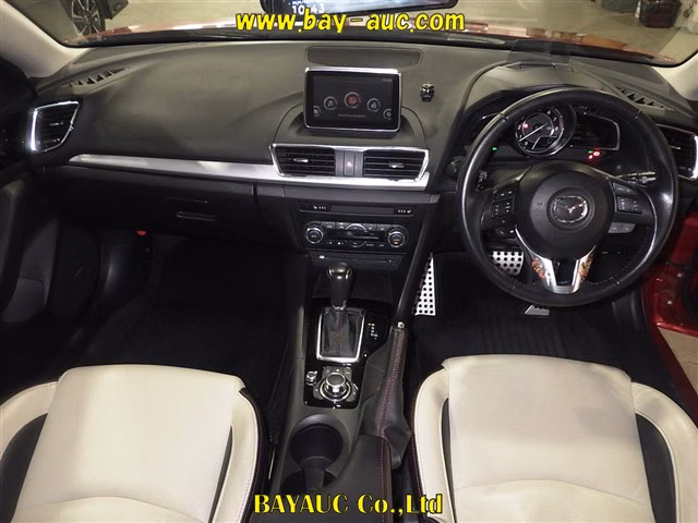 MAZDA AXELA
