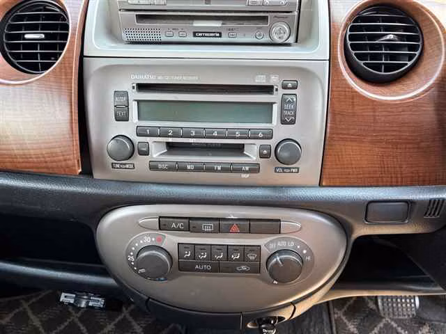 DAIHATSU MIRA GINO
