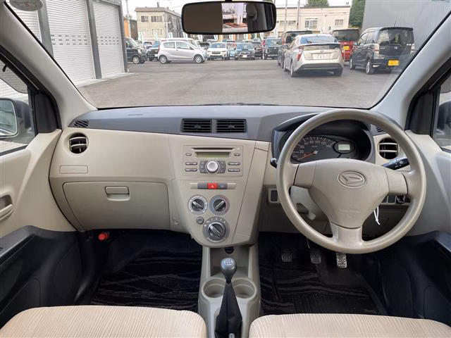 DAIHATSU MIRA