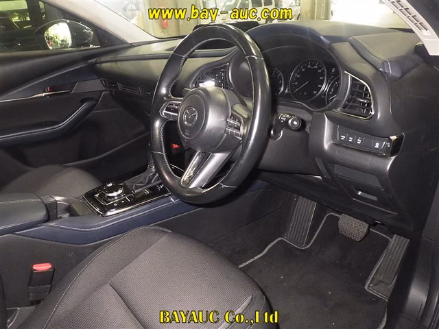 MAZDA CX-30