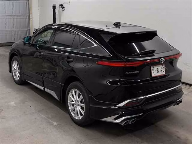 TOYOTA HARRIER
