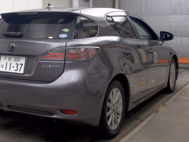 LEXUS CT200H