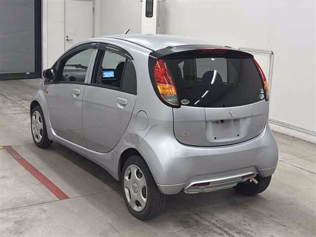 MITSUBISHI I