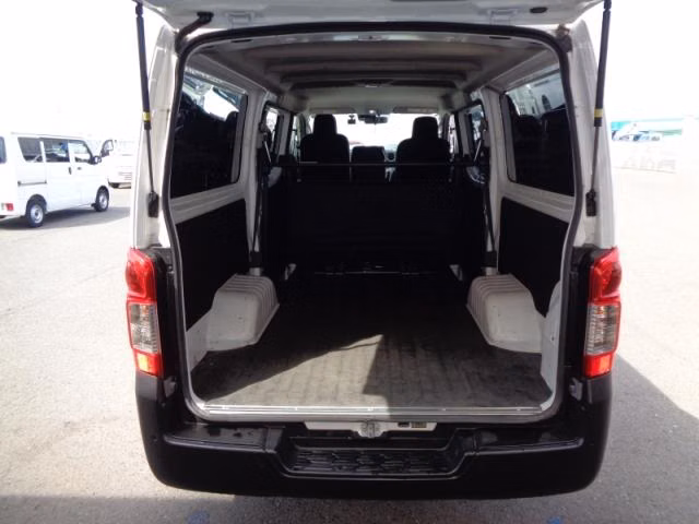 NISSAN CARAVAN
