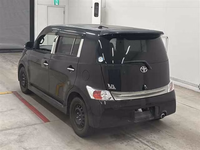 TOYOTA BB