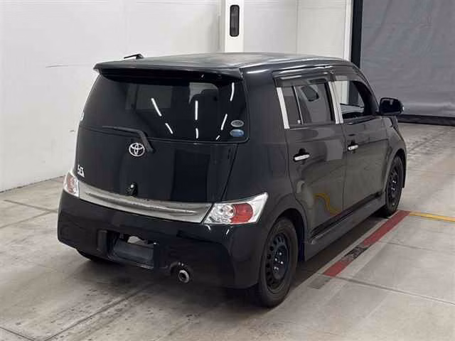 TOYOTA BB