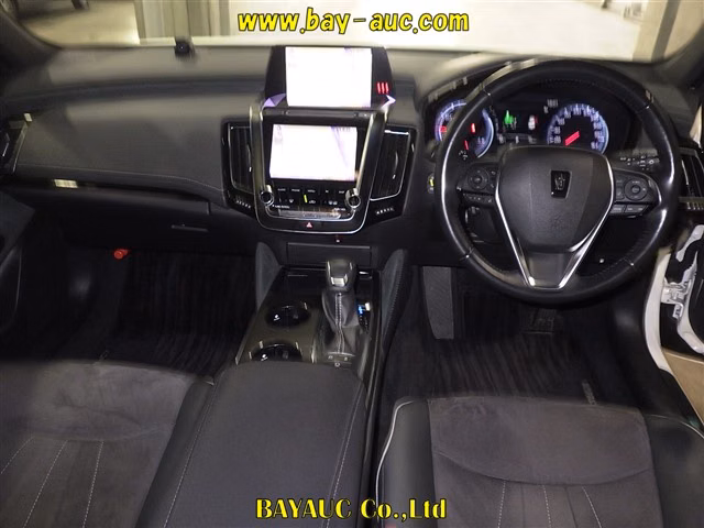TOYOTA CROWN