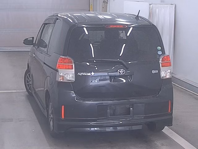TOYOTA SPADE