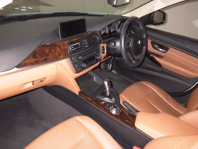 BMW 3-SERIES