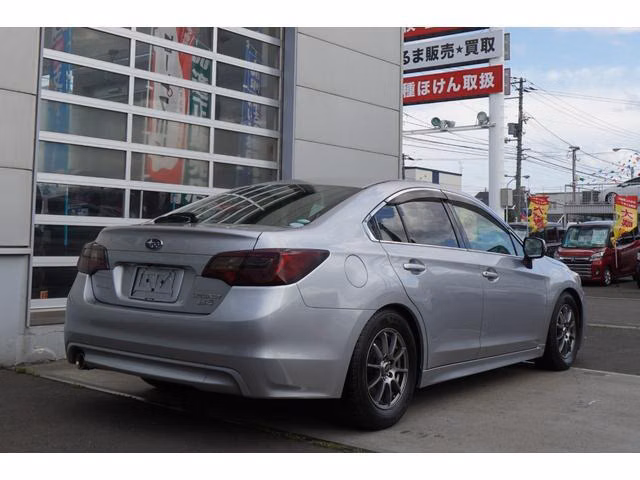 SUBARU LEGACY B4
