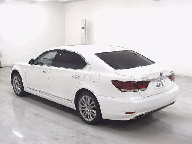 LEXUS LS600H