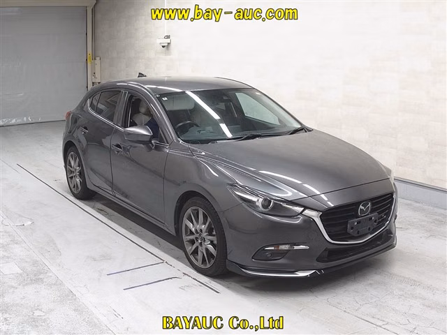 MAZDA AXELA