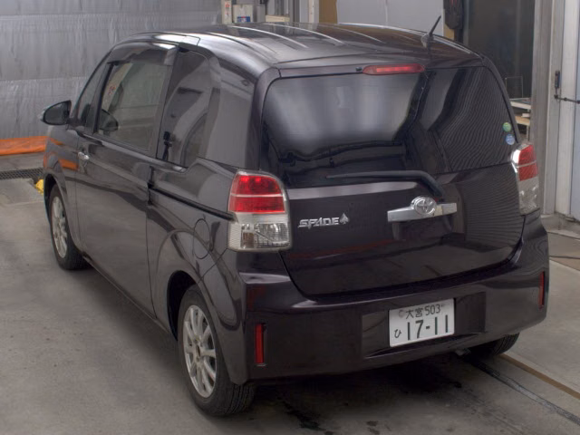 TOYOTA SPADE