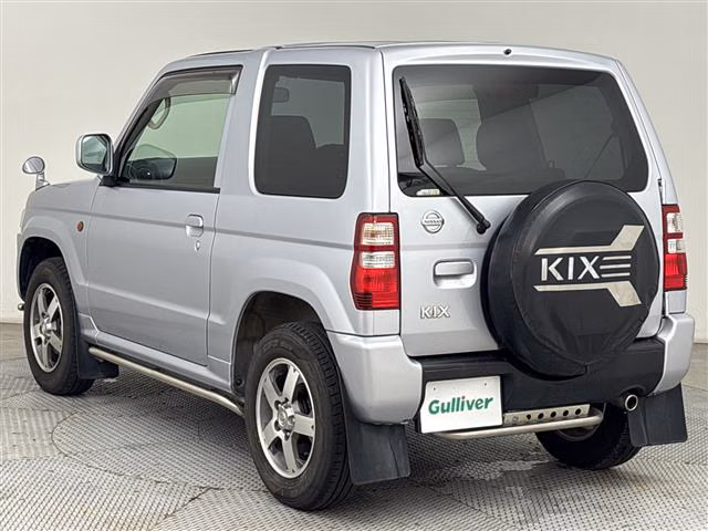 NISSAN KIX