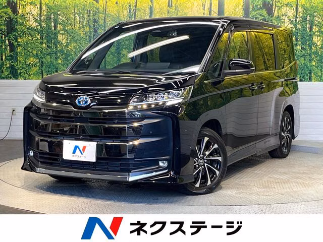 TOYOTA NOAH
