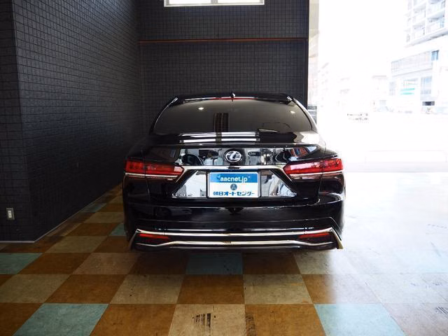 LEXUS LS500H