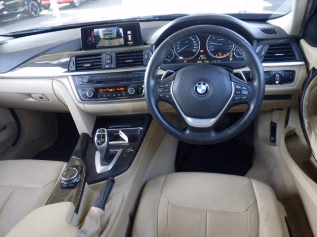 BMW 3-SERIES