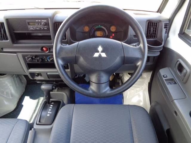 MITSUBISHI MINICAB MIEV