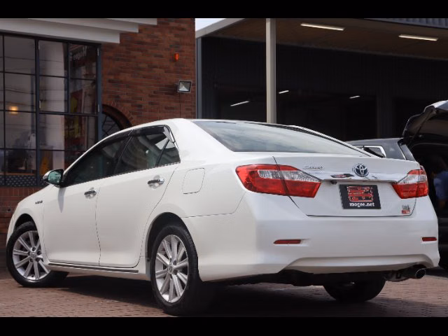 TOYOTA CAMRY