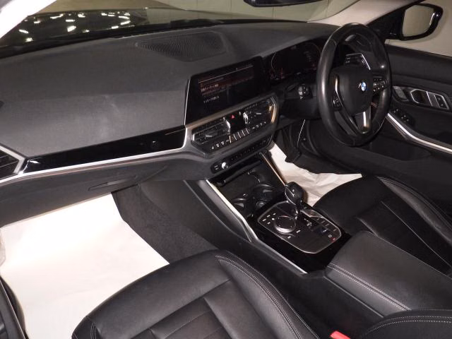 BMW 3-SERIES