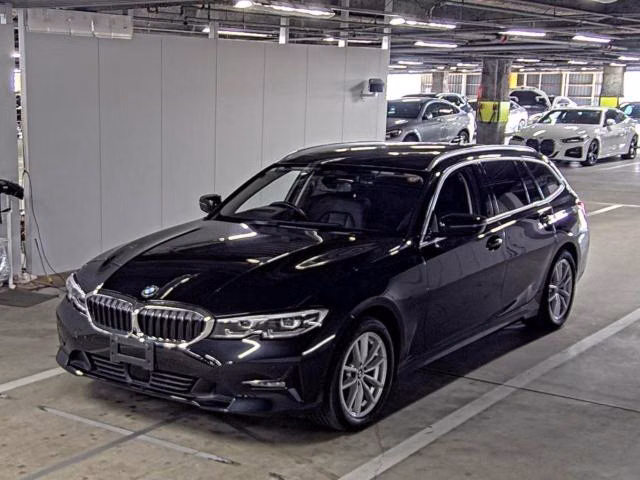 BMW 3-SERIES