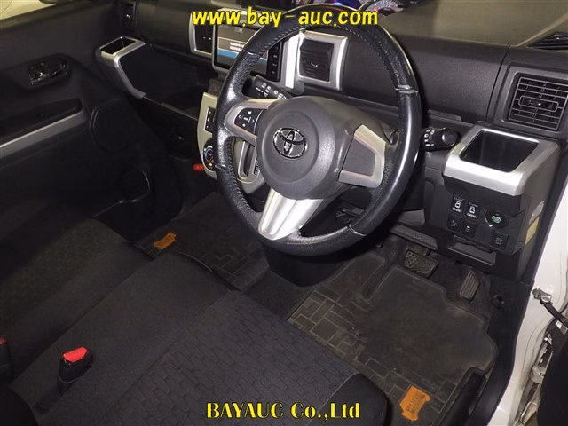 TOYOTA PIXIS MEGA