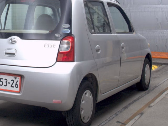 DAIHATSU ESSE