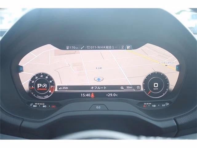 AUDI SQ2