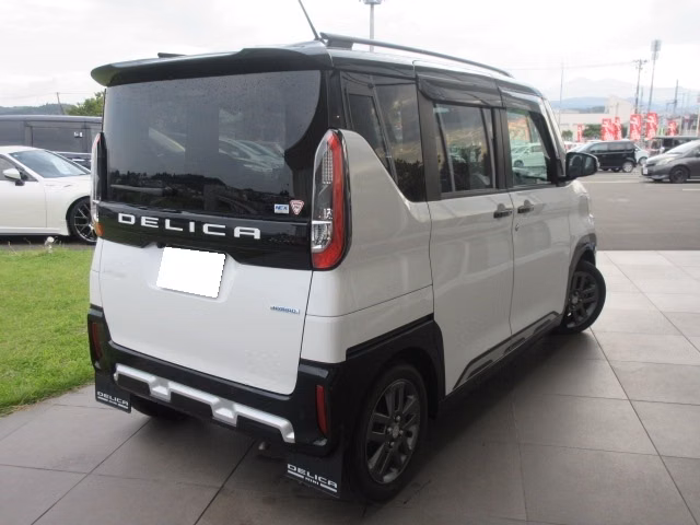 MITSUBISHI DELICA MINI