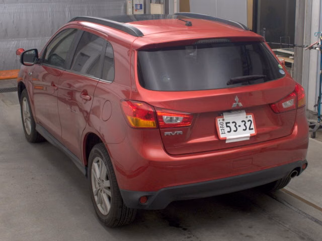 MITSUBISHI RVR