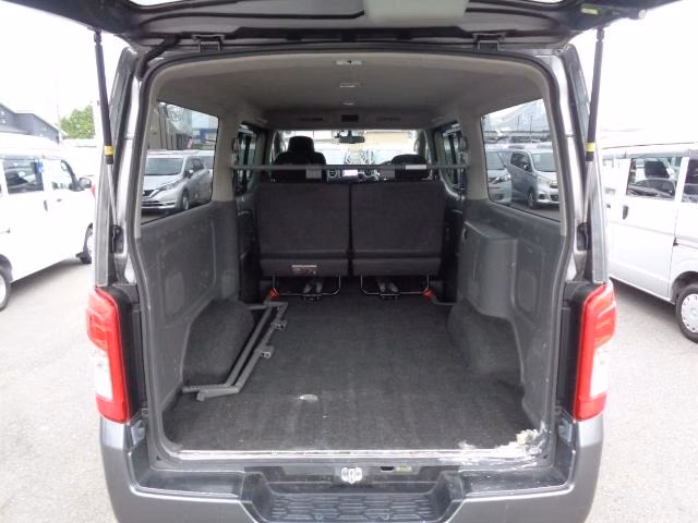 NISSAN CARAVAN