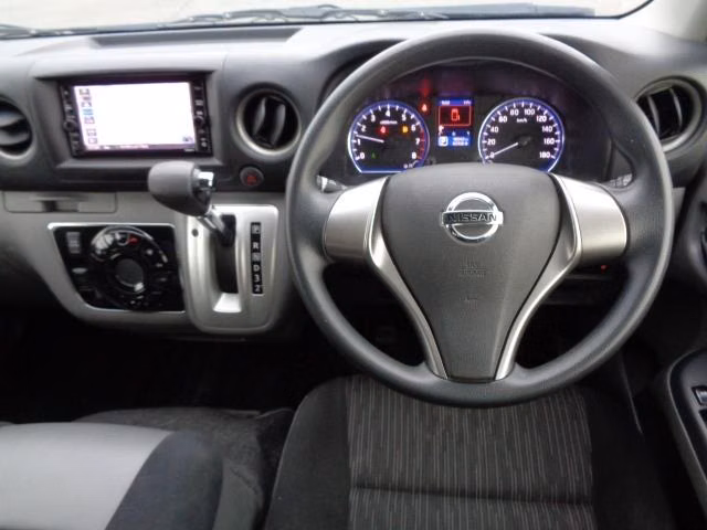 NISSAN CARAVAN