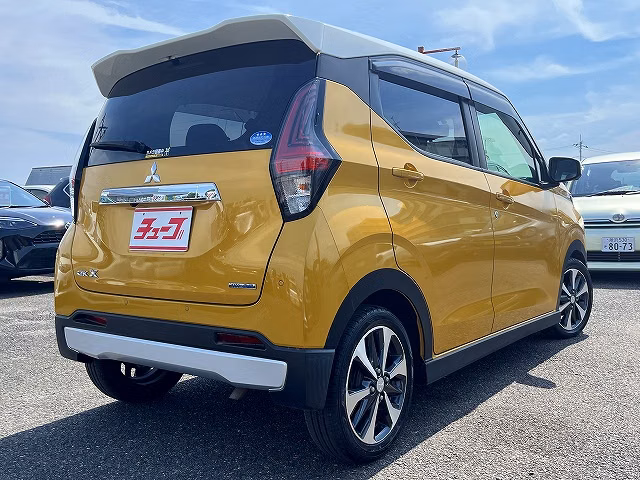 MITSUBISHI EK X