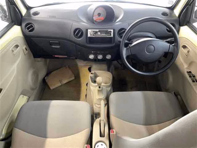 DAIHATSU ESSE